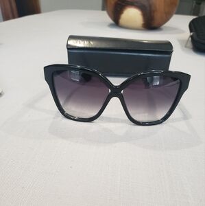 Dita Paradis sunglasses